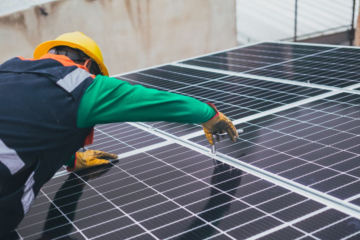 Pannelli fotovoltaici in serie o parallelo: cosa sapere